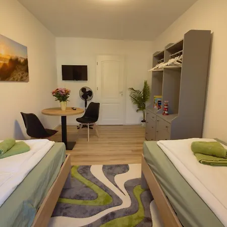 Lori Ferienwohnung Monteurszimmer Wlan Tv Dresden Exterior photo